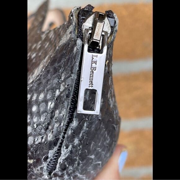 L.K. Bennett Mabel Snakeskin Suede Pumps
42/11 - Picture 7 of 8